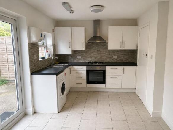 Kitchen/Dining Area