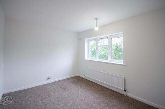 3 bed Terraced for sale Image 11