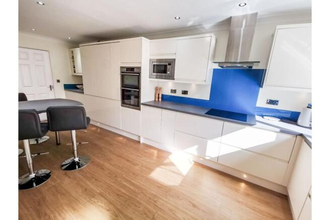 Kitchen/Breakfast
