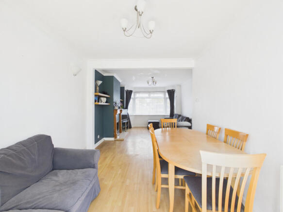 Duncan Road, Woodley. photo 4