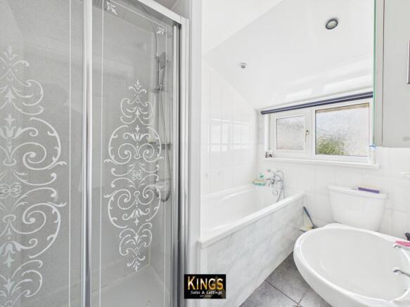 3 bed Terraced for sale Image 10