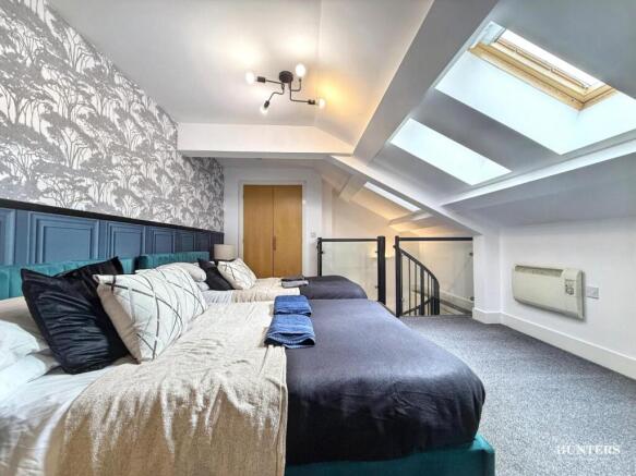 2 bed Apartment for sale Image 11