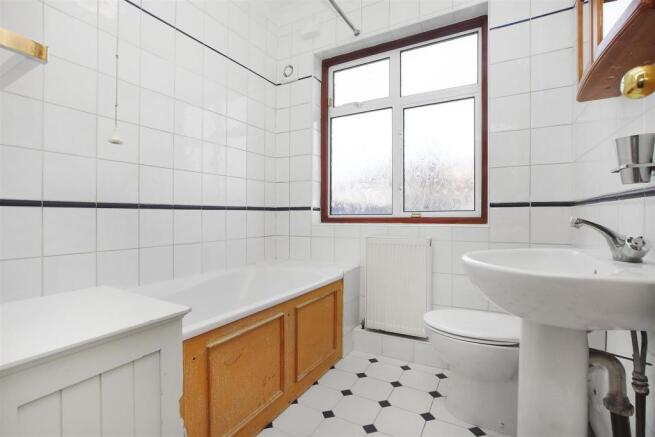 Bathroom combined W.C