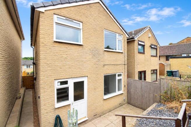 3 bed Detached to rent Image 10
