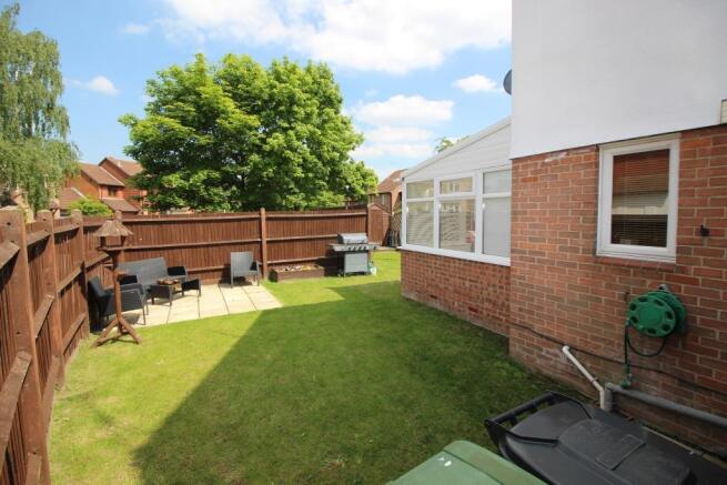 44 Latimer Dr06.JPG