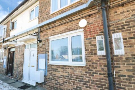 Trelawney Avenue, Langley