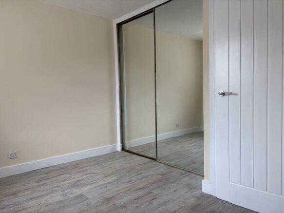 1 bed Flat to rent Image 8