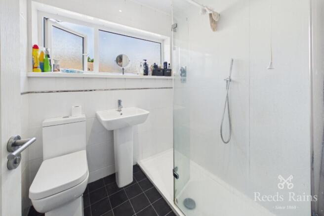 3 bed Bungalow for sale Image 9