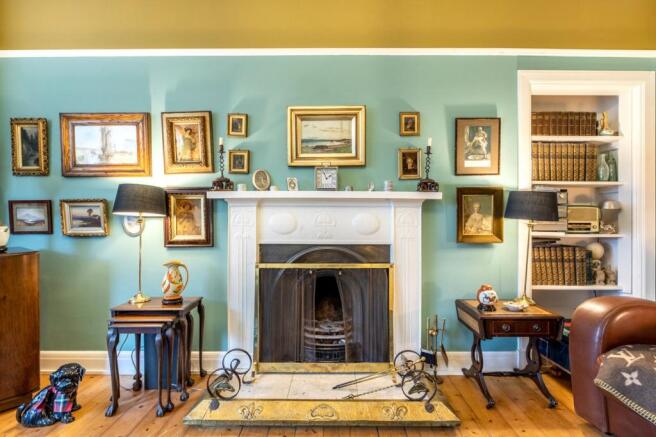 Feasture Fireplace