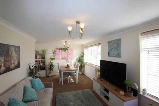 Living/dining room