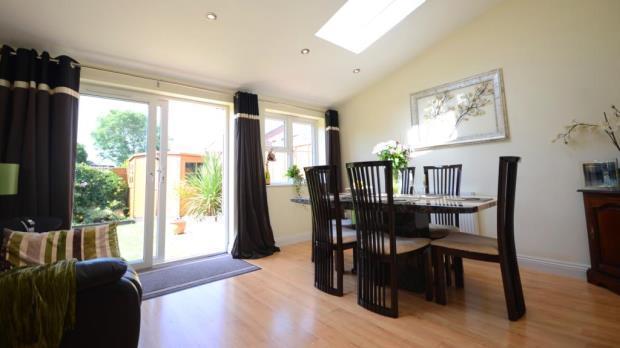 Dining Area 4