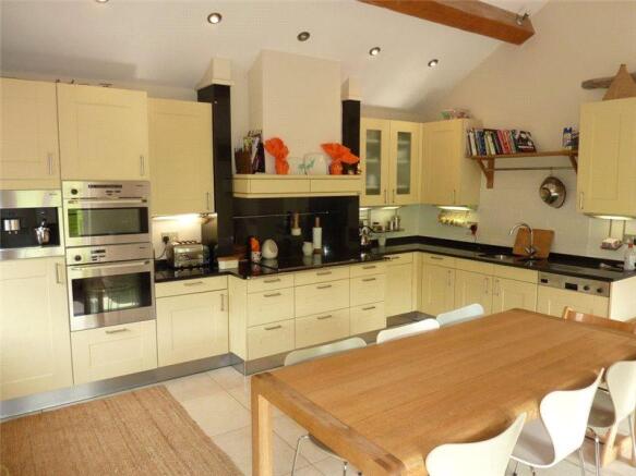 Kitchen/Dining Room