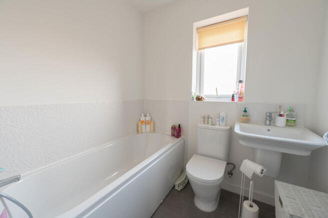 Avocet Mews, Felixstowe photo 4