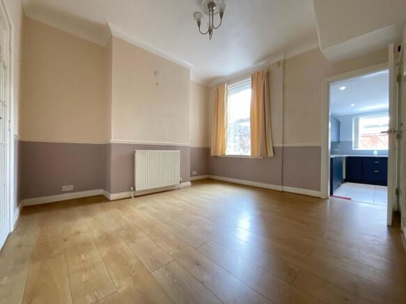 2 bed Terraced for sale Image 6