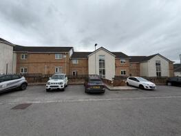 17, Bakewell Court, Buxton SK17 7TX