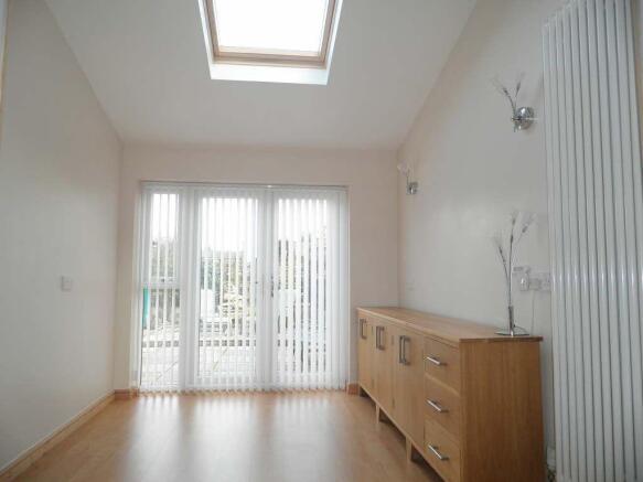 sun/family room