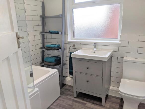 Bathroom (2)