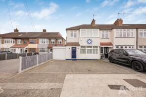 58, Heather Way, Romford RM1 4TA