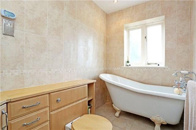 En Suite to the mast
