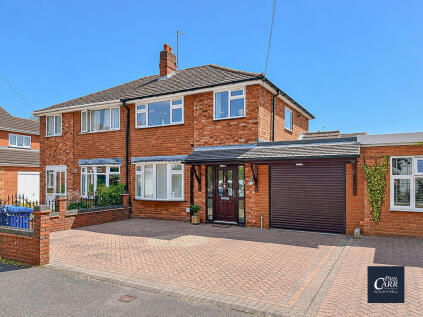 Rowan Close, Lichfield. WS13 6ES