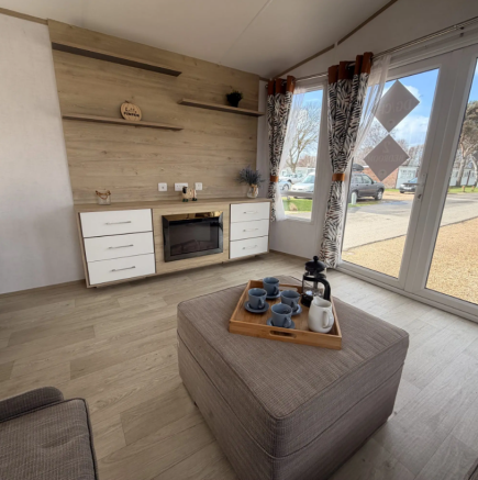Atlas Chorus Lounge At Belle Aire Holiday Park.jpg