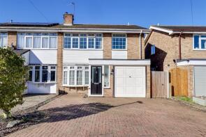 18, The Lawns, Thundersley, Benfleet SS7 4LD