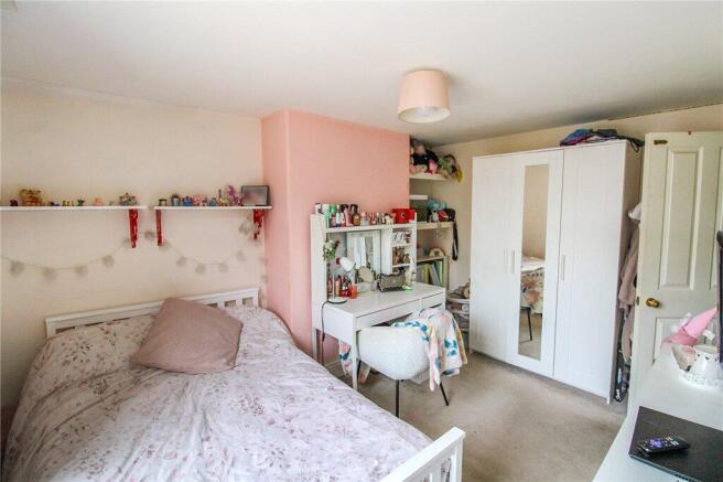 3 bed Terraced for sale Image 11
