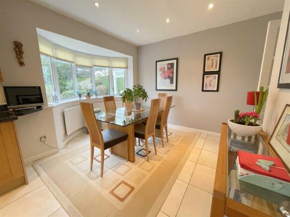 5.Breakfast area.jpg