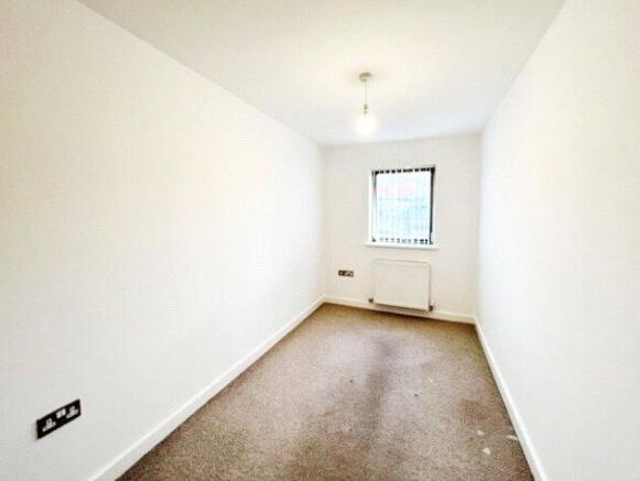 2 bed Flat to rent Image 9