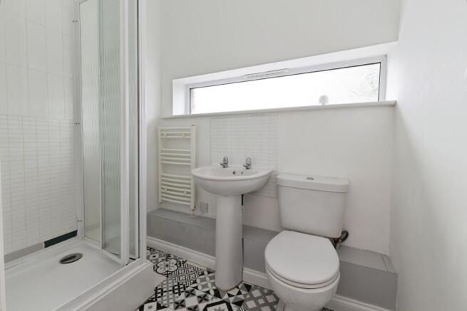 2 bed Apartment for sale Image 10