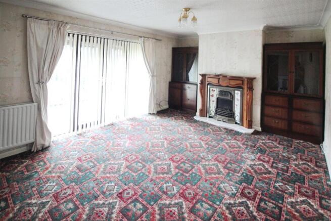 3 bed Semi-Detached Bungalow for sale Image 4