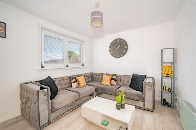 40 Chirnside Place Dundee-1.jpg