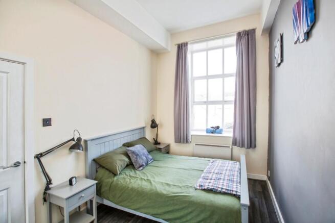 2 bed Flat for sale Image 4
