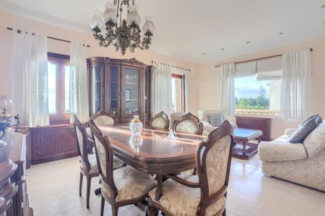 Lounge and dining 1