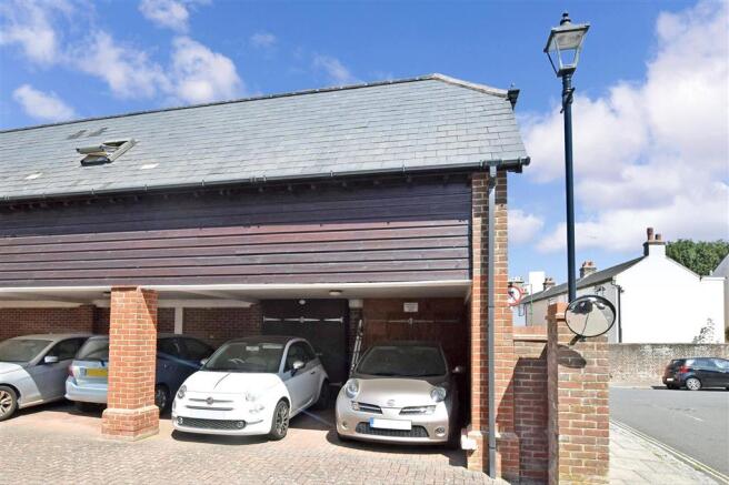 Driveway/Parking