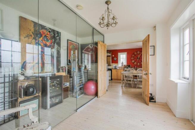 Sandbanks Lane, Graveney
