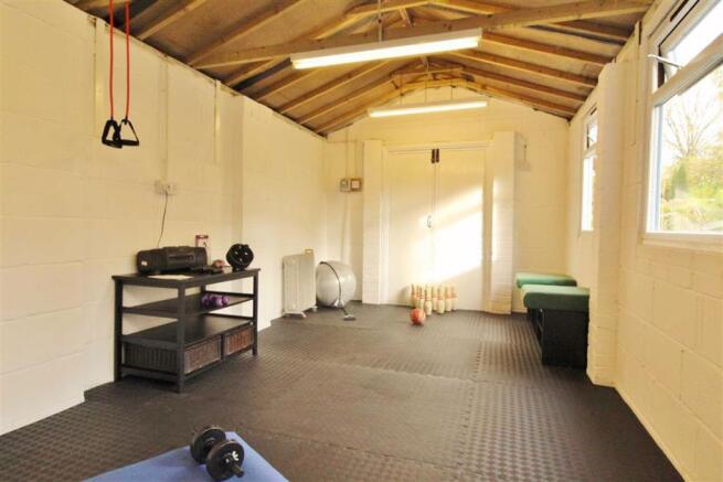 Detached Garden Room (Gym)