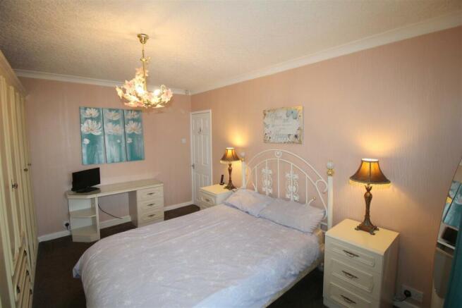 Filey Road, 16, bed 1.JPG