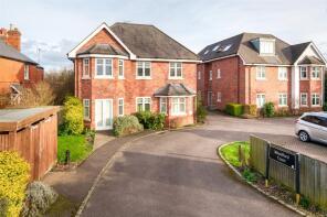 4, Woodford Court, Western Avenue, Reading RG5 3BU