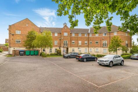 Carew Close, Chafford Hundred