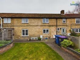 8, Beckside, Nettleham, Lincoln LN2 2PH