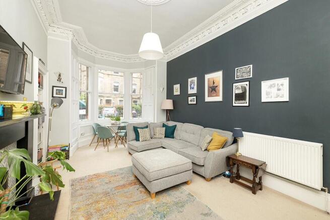 Sitting/Dining Room of 18 (Flat 2) Bruntsfield Avenue
