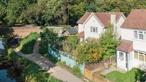 St. Johns Road, St Johns, Woking, Surrey, GU21