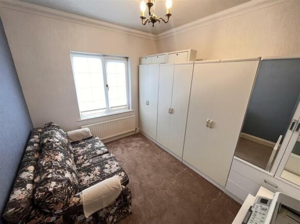 FRONT BEDROOM 3