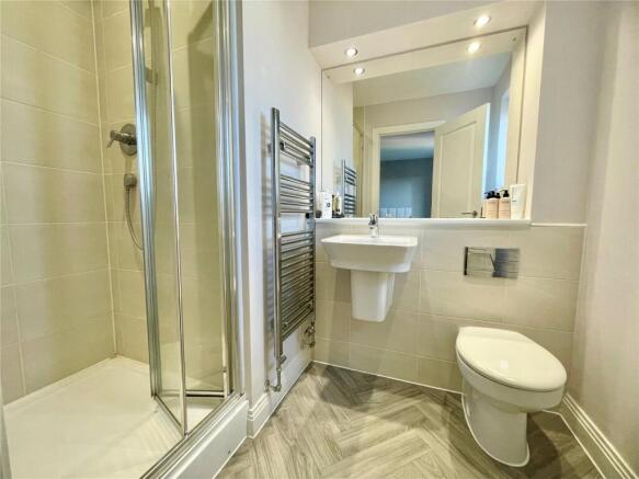 Master En-Suite
