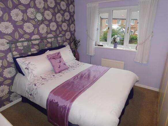 BEDROOM 2