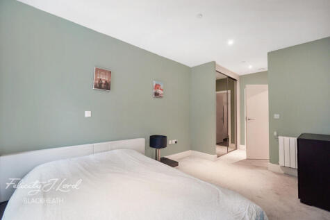 6 Plumstead Road, Woolwich
