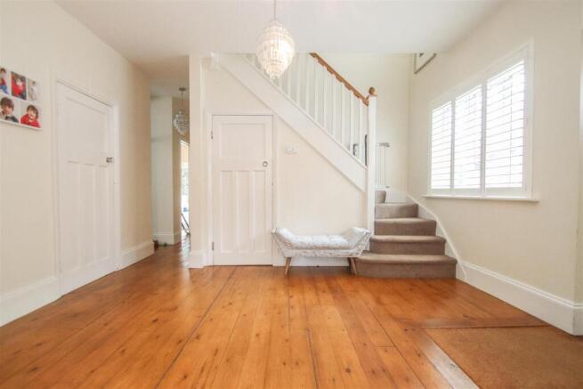 Hallway.jpg