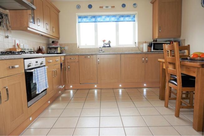 Kitchen / Breakfast