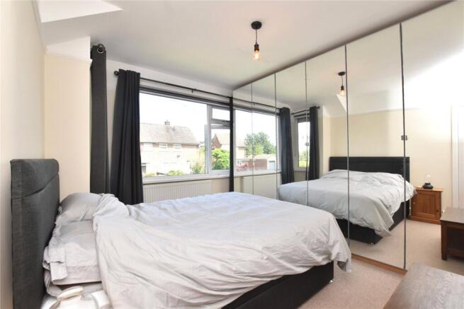 3 bed Semi-Detached for sale Image 5